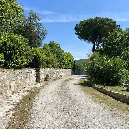 Casa Bianca 度假居 Vaiano (Tuscany)